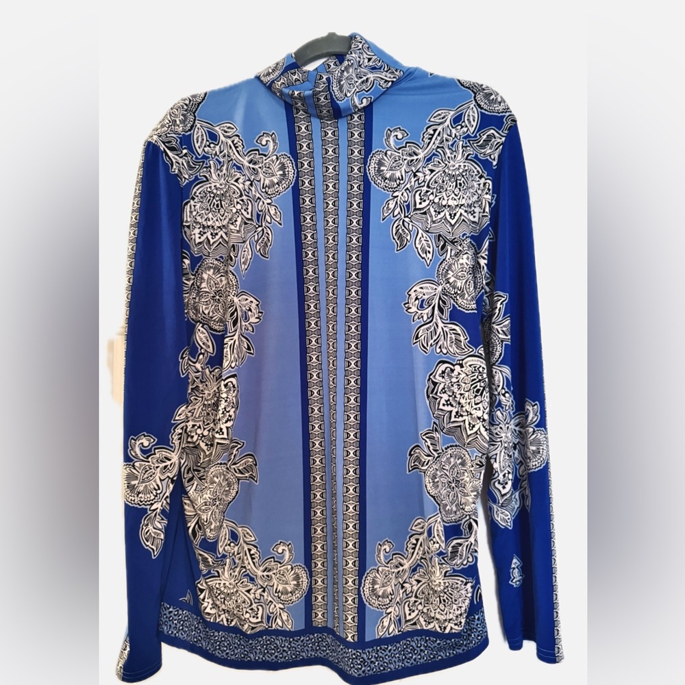 New York & Company Blue Floral Blouse